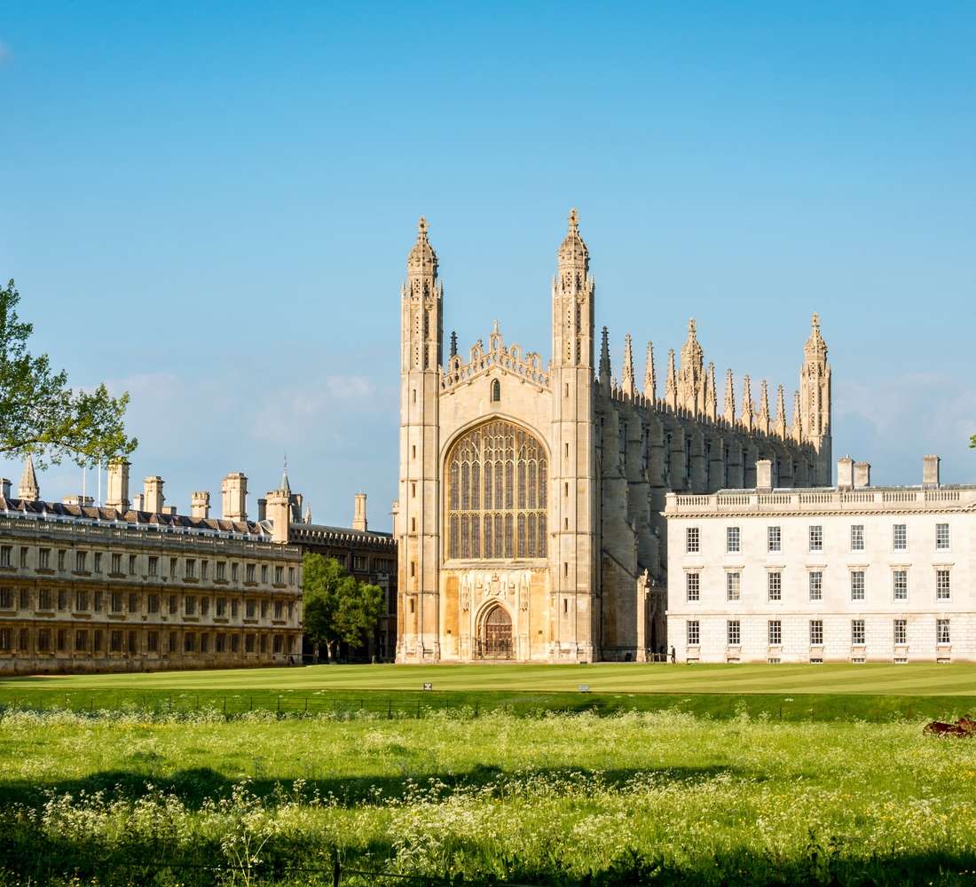 Cambridge Hop-On Hop-Off Sightseeing Bus Tours – Cambridge's iconic landmarks and flexible tickets in 2025 Hop-on hop-off sightseeing bus tours in Cambridge, United Kingdom – Open-top buses, top attractions, and free cancellation in 2025